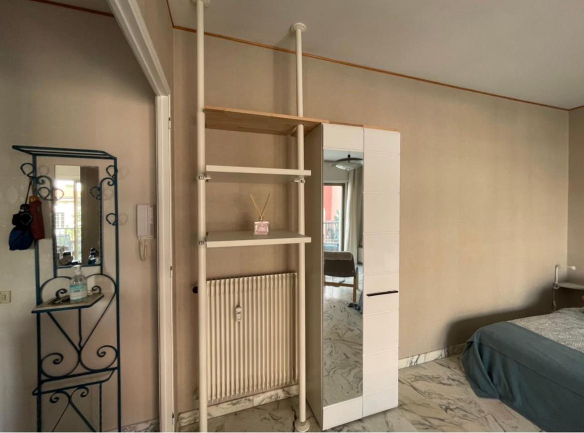 Studio 2 Pers , 40m2 En Bord De Avec Vue Menton